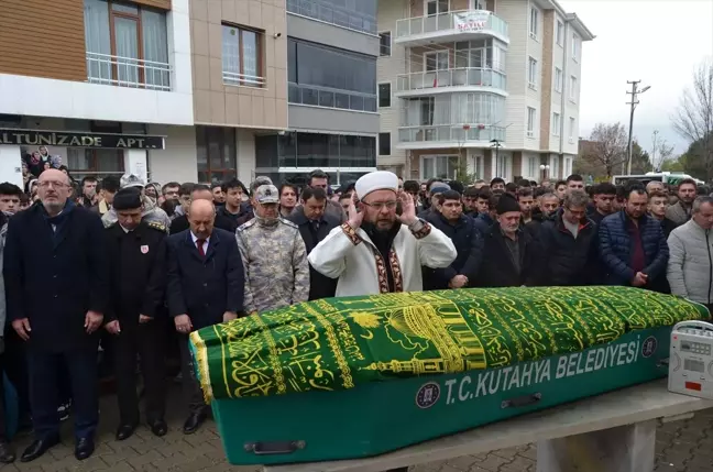 Kütahya'da Kalp Krizi Geçiren Okul Müdürü Toprağa Verildi