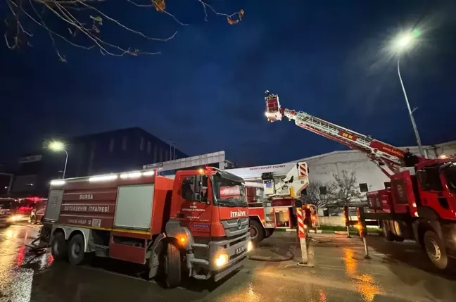 Bursa'da Organize Sanayi Bölgesinde Yangın Çıktı