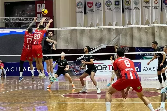 Bigadiç Belediyespor, Hatay Büyükşehir Belediyespor'u 3-1 yendi