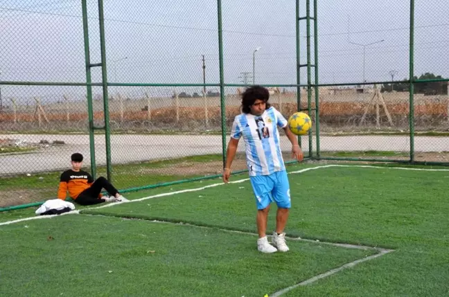 Şanlıurfalı Adam Diego Maradona'ya Benzerliğiyle Şaşırtıyor