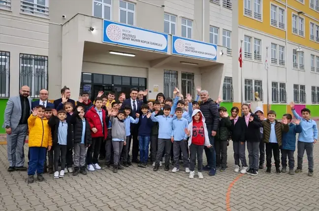 Bilecik Valisi Şefik Aygöl, BİL-EN programı kapsamında okulu ziyaret etti