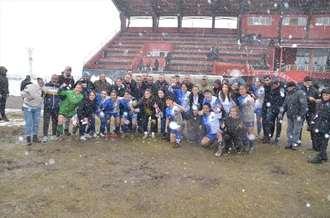 Yüksekova Belediyespor, Çanakkale Dardanelspor'u 6-0 mağlup etti