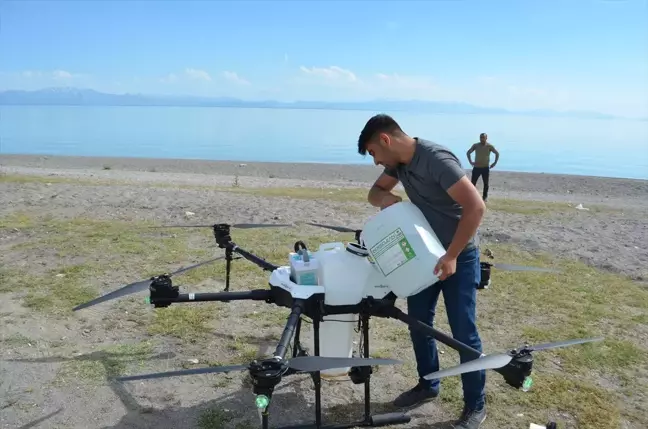 Bitlis Adilcevaz Belediyesi, Dronla Sinek ve Haşere İlaçlaması Yaptı