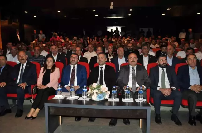 AK Parti Kars İl Danışma Meclisi Toplantısı Milletvekili Adem Çalkın'ın katılımıyla yapıldı