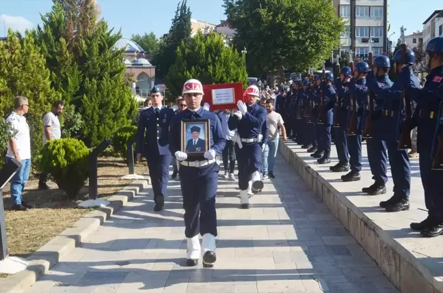 Kıbrıs gazisi Ahmet Saka son yolculuğuna uğurlandı