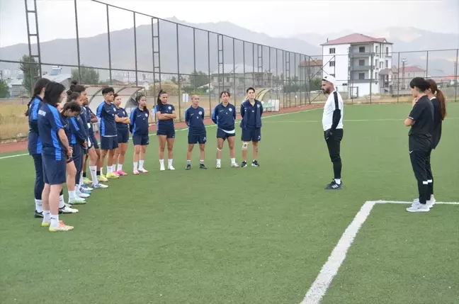 Yüksekova Spor Kulübü, yeni transferlerle şampiyonluğu hedefliyor