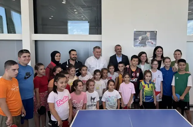 Gençlik ve Spor Bakanı Osman Aşkın Bak, Edirne'de Öğrencilerle Buluştu