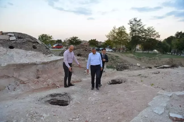 Edirne Valisi Gazi Mihal Bey Hamamı'nda İncelemelerde Bulundu