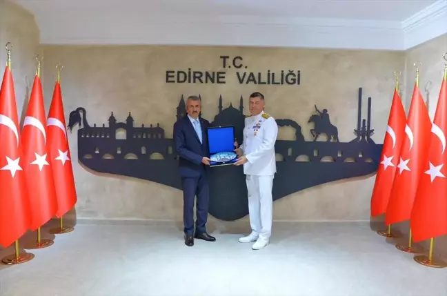 Edirne Valisi Yunus Sezer, Sahil Güvenlik Komutanı Tezel'i Kabul Etti