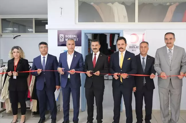 Muş'ta İhtiyaç Sahipleri için Sosyal Market Açıldı