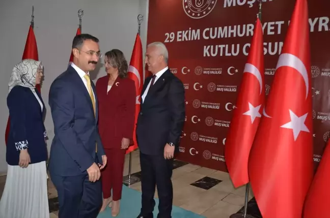 Muş Valiliği'nde Cumhuriyet Bayramı Resepsiyonu Düzenlendi