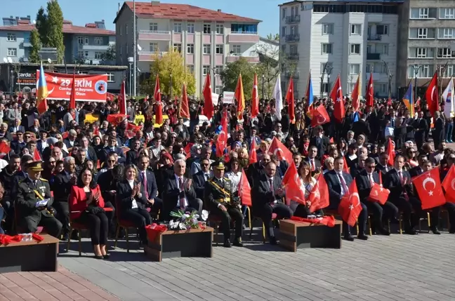 Van, Hakkari, Bitlis ve Muş'ta Cumhuriyet'in 101. yıl dönümü kutlamaları