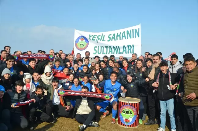 Yüksekova Spor Kulübü Kadınlar Futbol 1. Ligi'nde B Grubu'nu Lider Tamamladı