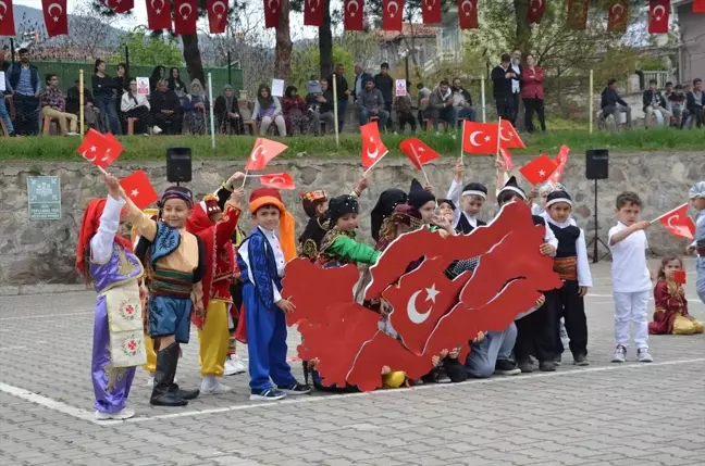 Göynücek'te 23 Nisan Ulusal Egemenlik ve Çocuk Bayramı Coşkuyla Kutlandı