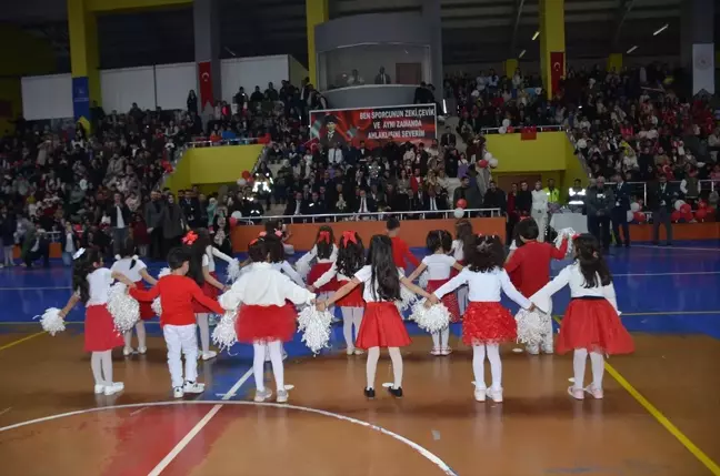 Muş'ta 23 Nisan Ulusal Egemenlik ve Çocuk Bayramı Töreni Düzenlendi