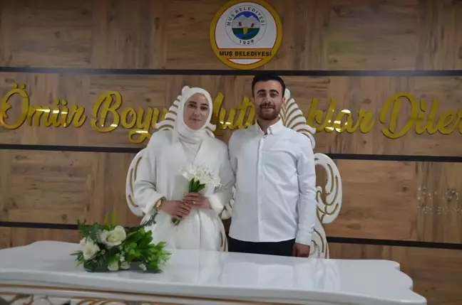 Muş'ta 8 çift, 05.05.2025 tarihinde nikah kıydı