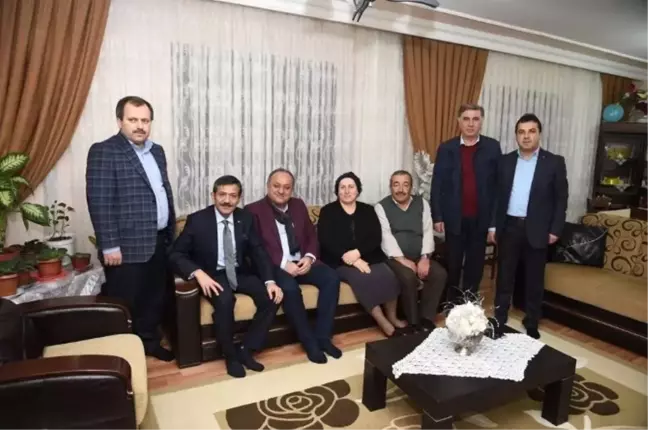 Vali Yıldırım ve Başkan Babaş, Şehit Ailelerini Ziyaret Etti