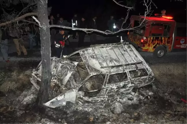 Ağaçlara Çarpıp Alev Alan Lpg'li Otomobilin Sürücüsü Yanarak Öldü