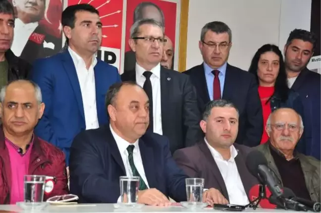 CHP'den 'Hayır' Afişlerinin Yırtılmasına Suç Duyurusu