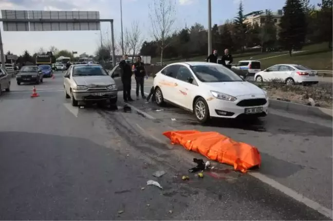 Üst Geçit Yerine Yoldan Geçen 2 Kadın Kazada Öldü