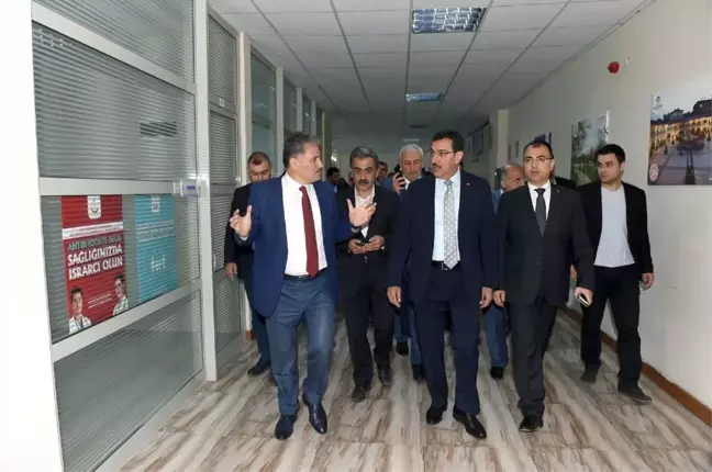 Bakan Tüfenkci Yaşam ve Spor Merkezinde İncelemelerde Bulundu