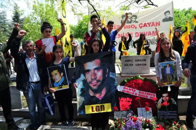 Deniz Gezmiş ve Arkadaşları Mezarı Başında Anıldı