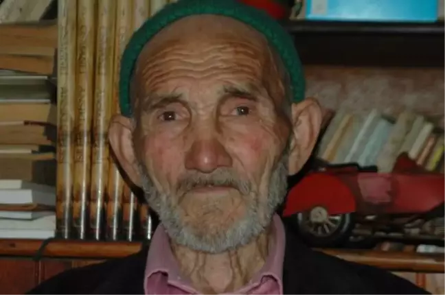 Üzerine Kuş Pislemiş' Diyerek 3 Bin Lirasını Çaldı