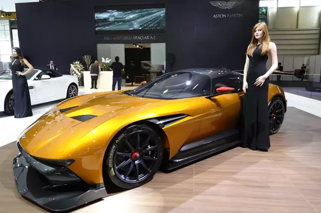 İngiliz Efsanesi Aston Martin'in Vulcan Modeli İzmir'de