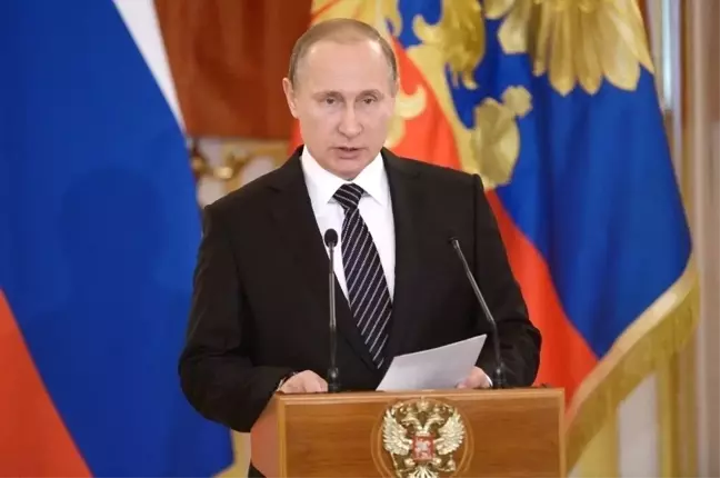 Putin, Fransa'yı Ziyaret Edecek
