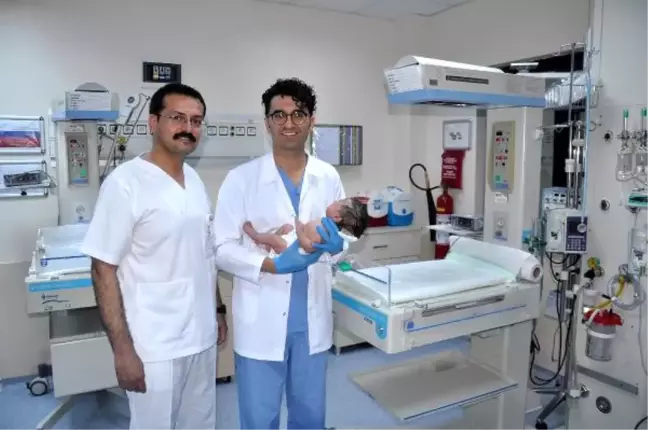 30 Günlük Bebeğe Beyin Ameliyatı