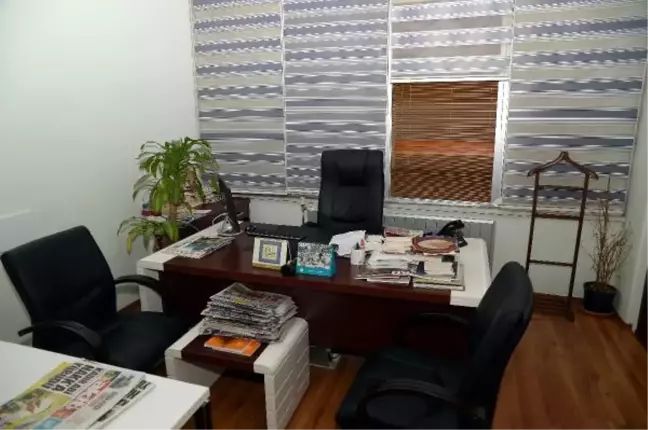 Kadir Demirel İçin Yeni Akit Gazetesi Önünde Tören