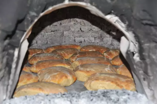 Seferihisar'da Ata Ekmeği Armola Şenliği