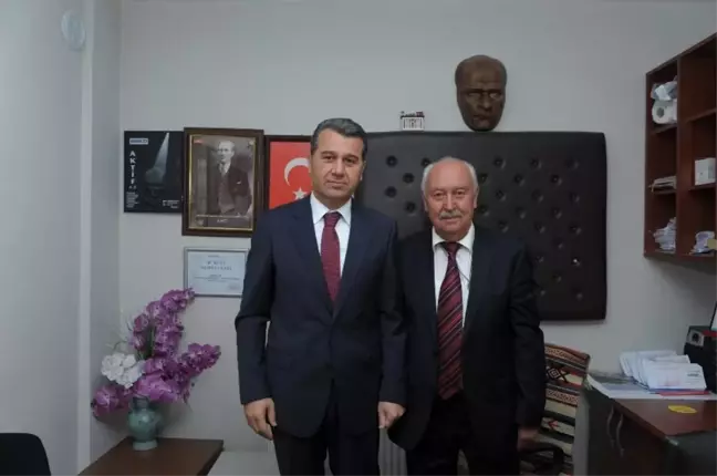 Vali Çelik, Gültepe Mahalle Muhtarı Ali Al'ı Ziyaret Etti