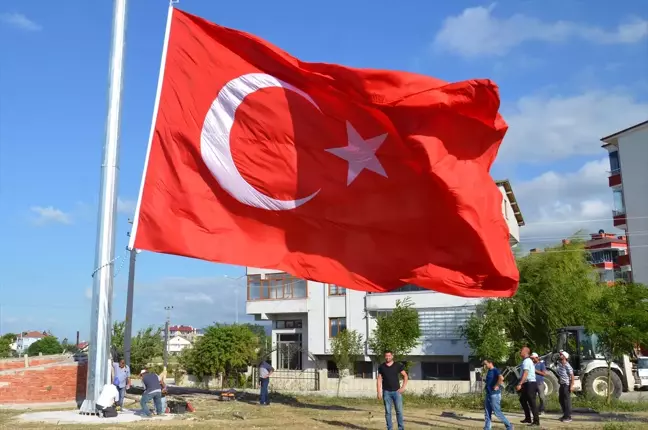 Ladik'te Astsubay Ömer Halisdemir Şehitlik Anıtı Yapılıyor