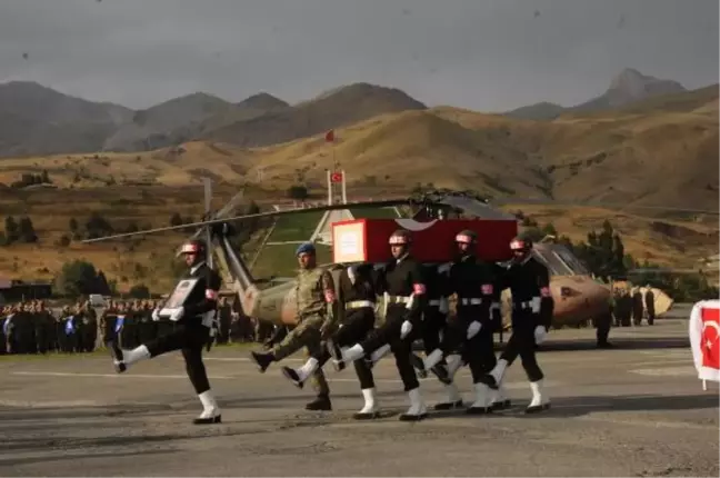 Şehit Korucu İçin Hakkari'de Tören Düzenlendi