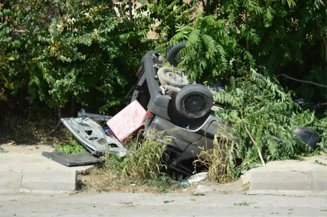 Tokat'ta Trafik Kazası: 3 Yaralı