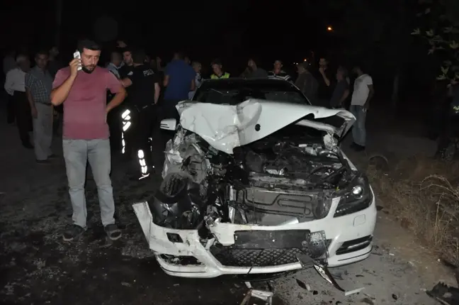 Adıyaman'da Trafik Kazası: 3 Yaralı