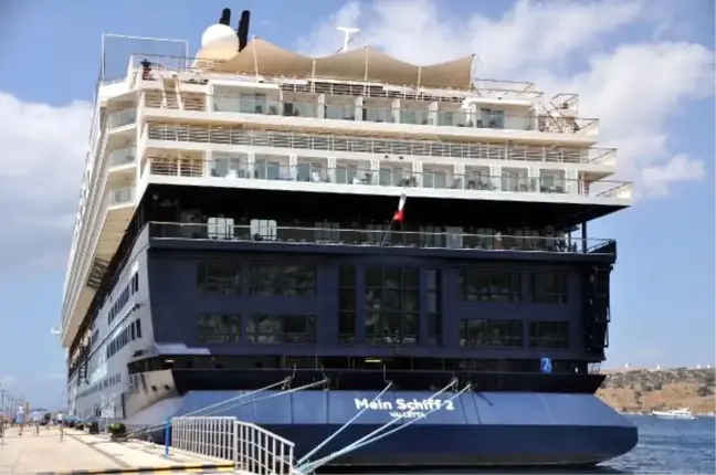 Mein Schiff 2' Tekrar Bodrum'da