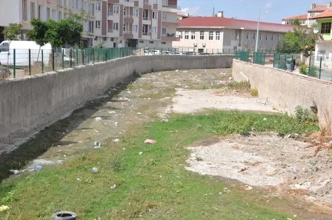 Sorgun'da Dere Yatakları Kurudu