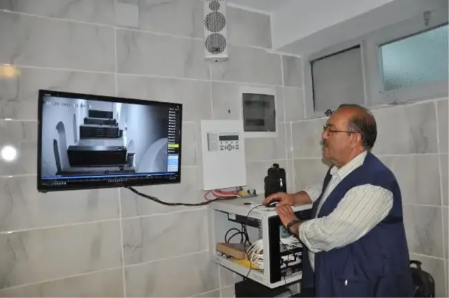 Camideki Ayakkabı Hırsızlığı Kamerada