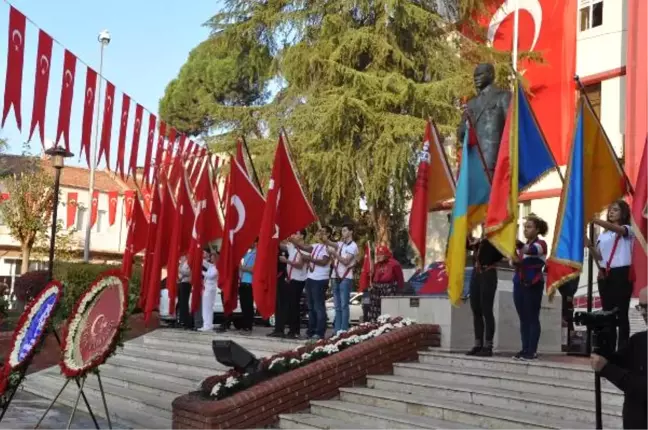 Egeliler 'Ata'sını Unutmadı