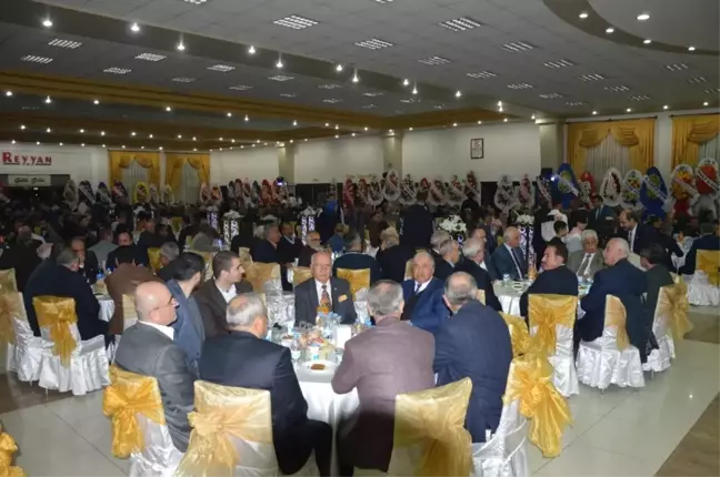 Bakan Tüfenkci Tso Başkanı Erkoç'un Kızının Düğününe Katıldı