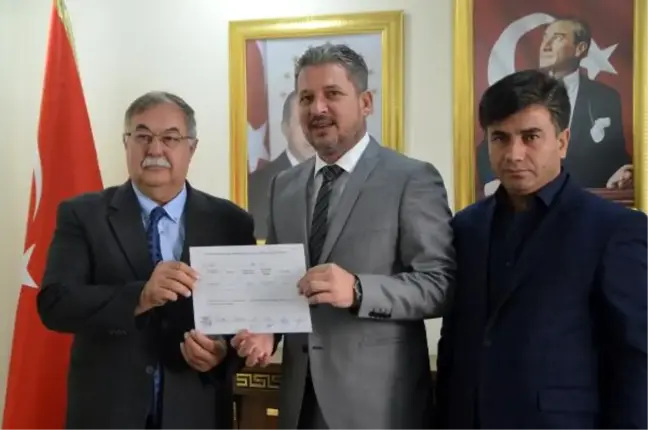AK Parti'li İl Genel Meclisi Üyesi, Görevinden İstifa Etti