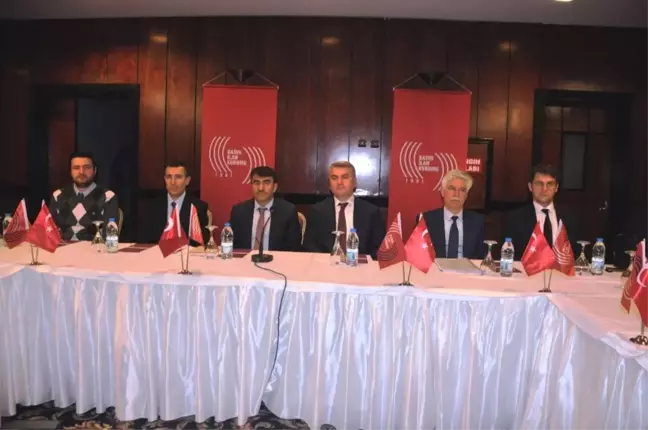 Yerel Gazetelerin Yapısal Sorunları ve Dijital Dönüşümleri Aydın'da Konuşuldu