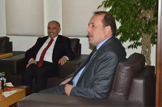 AK Parti Genel Başkan Yardımcısı Karacan, Niğde Belediyesini Ziyaret Etti