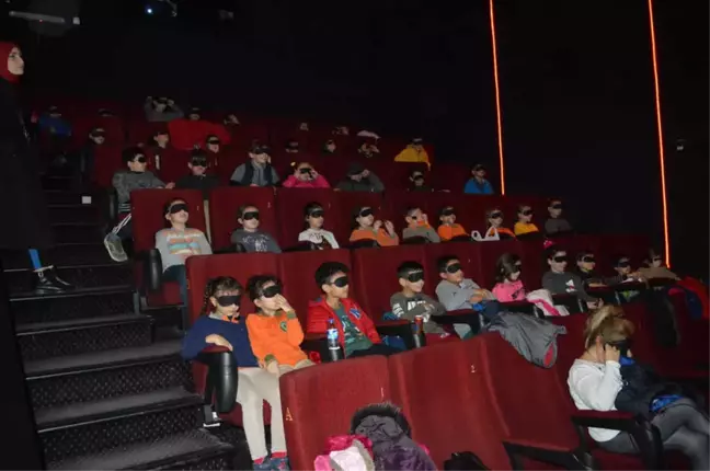 Kartepe'de Beyaz Baston Görme Engelliler Haftası