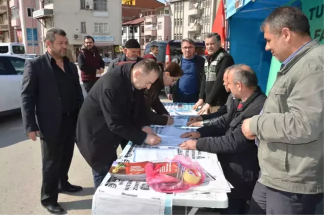 Turhal Şeker Fabrikası İçin Niksar'da İmza Kampanyası
