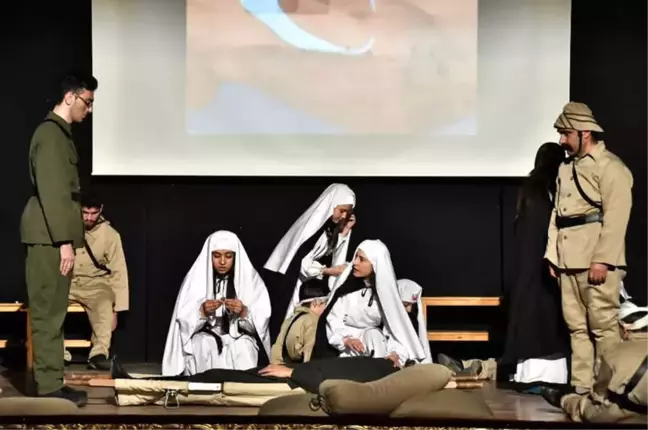 103 Yıllık Destan Sahnelendi