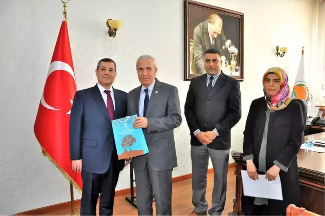 Dörtyol'da En Çok Kitap Okuyanlar Ödüllendirildi