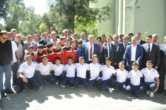 Dünya ve Olimpiyat Şampiyonu İsmet Atlı Anıldı